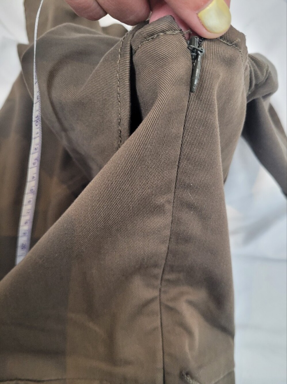 Banana Republic NWOT Olive Off-Shoulder Ruffle Jumpsuit with Tie Waist  Size 4 - Picture 12 of 14